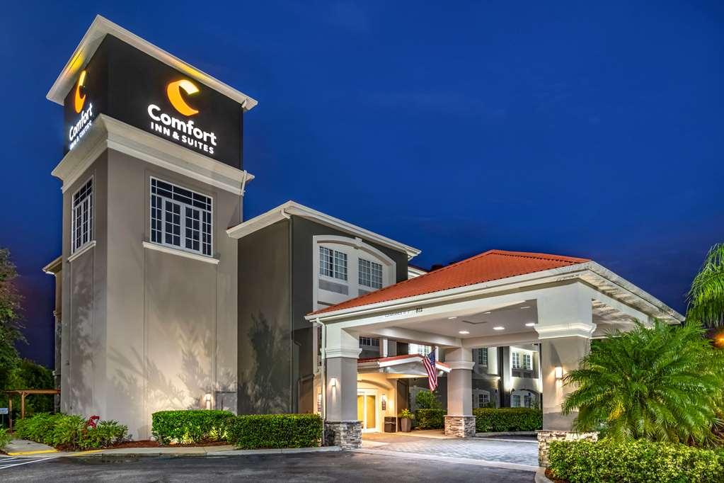 Comfort Inn & Suites Port Charlotte-Punta Gorda Amenities photo